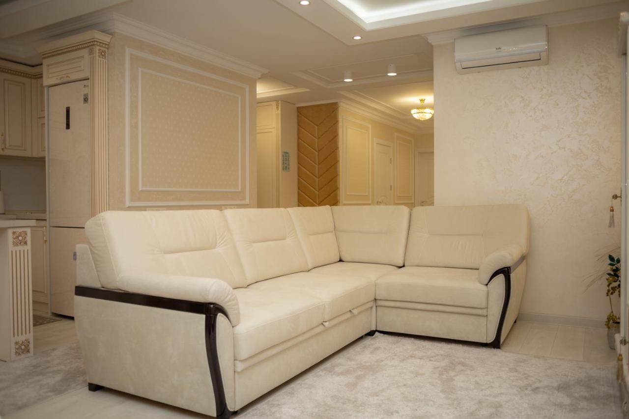 Center Candle Apartment 키시나우 외부 사진
