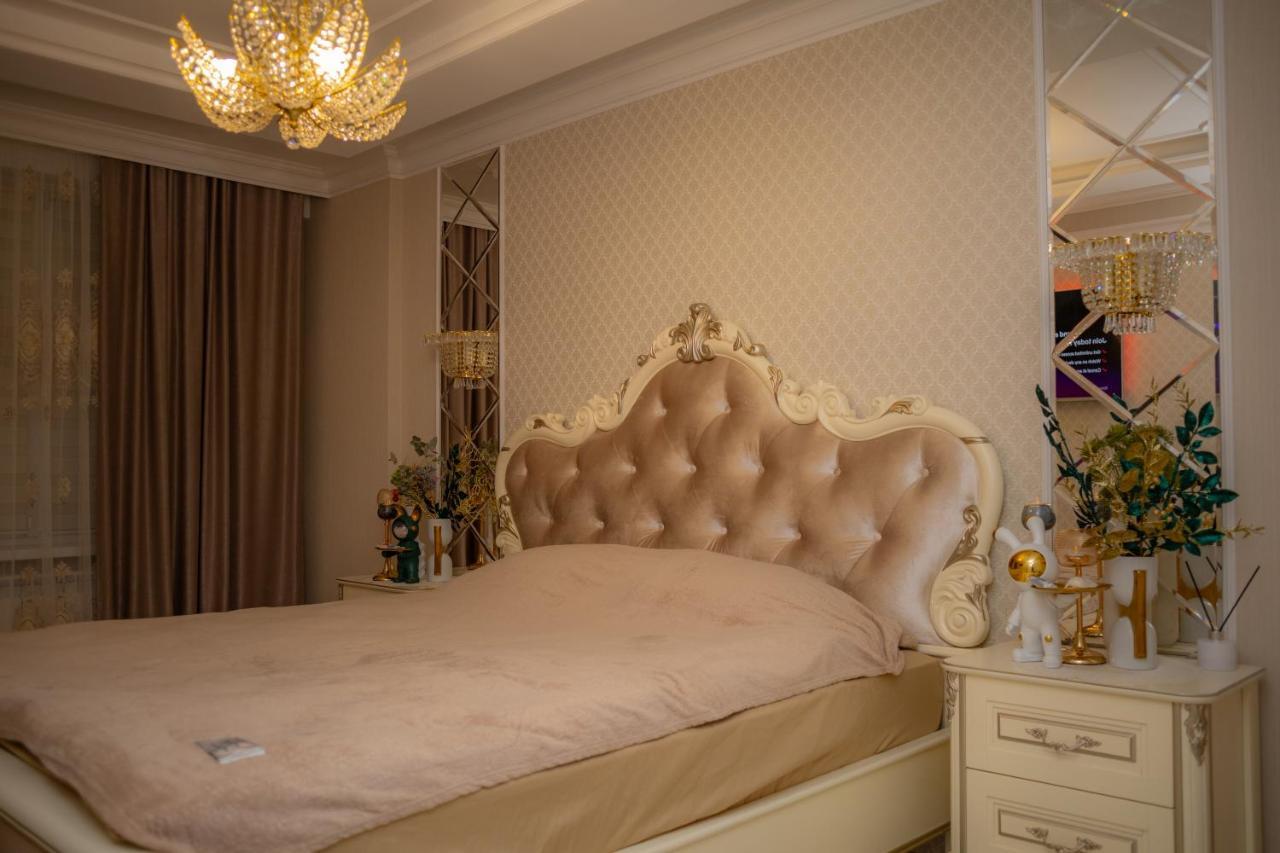 Center Candle Apartment 키시나우 외부 사진