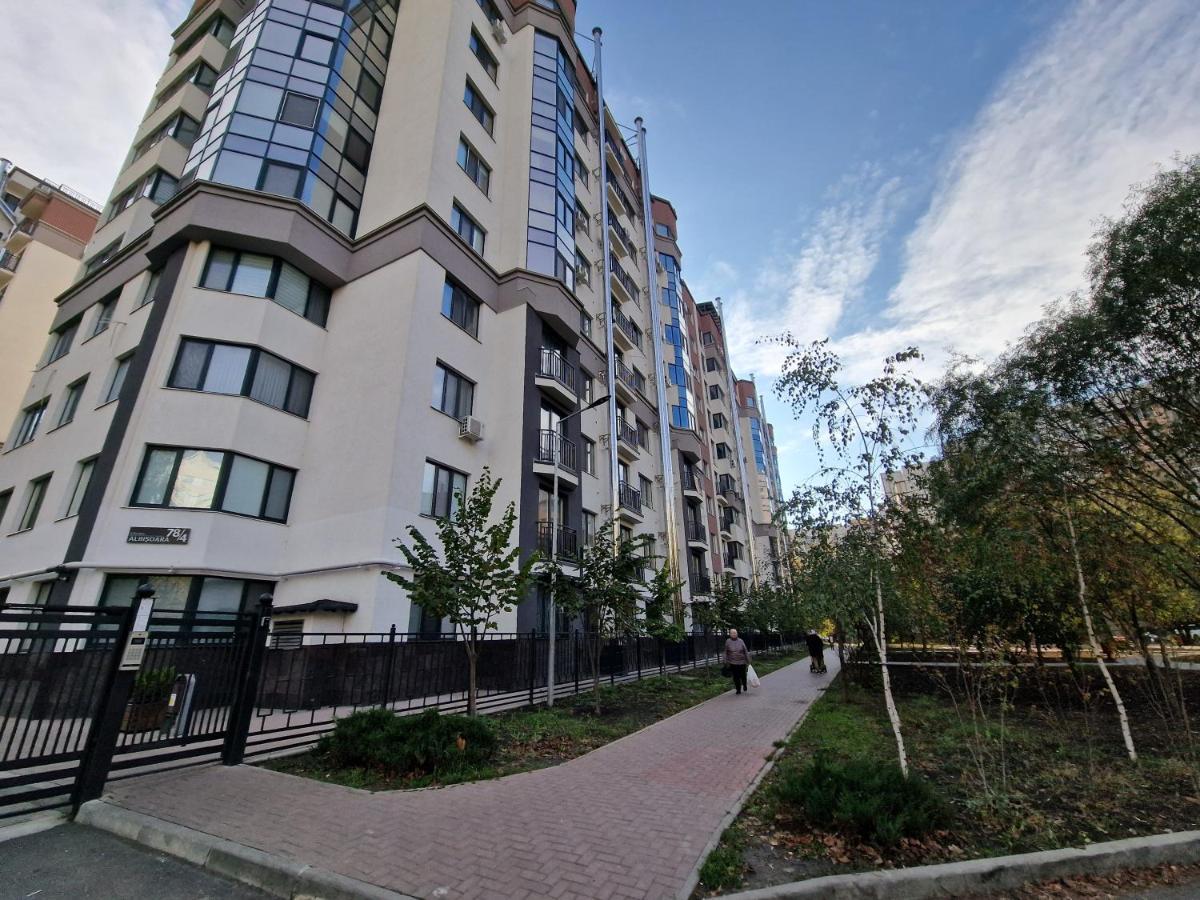 Center Candle Apartment 키시나우 외부 사진